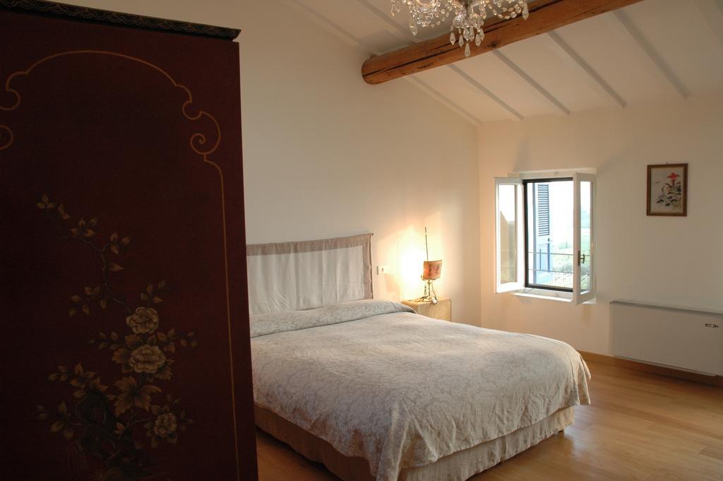 Agriturismo Tenuta La Pergola Μπαρντολίνο Δωμάτιο φωτογραφία